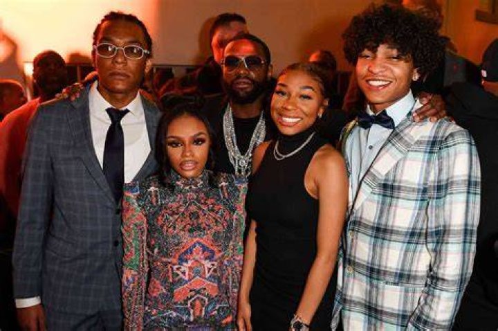 Floyd Mayweather Jr.'s Children: Meet His Family