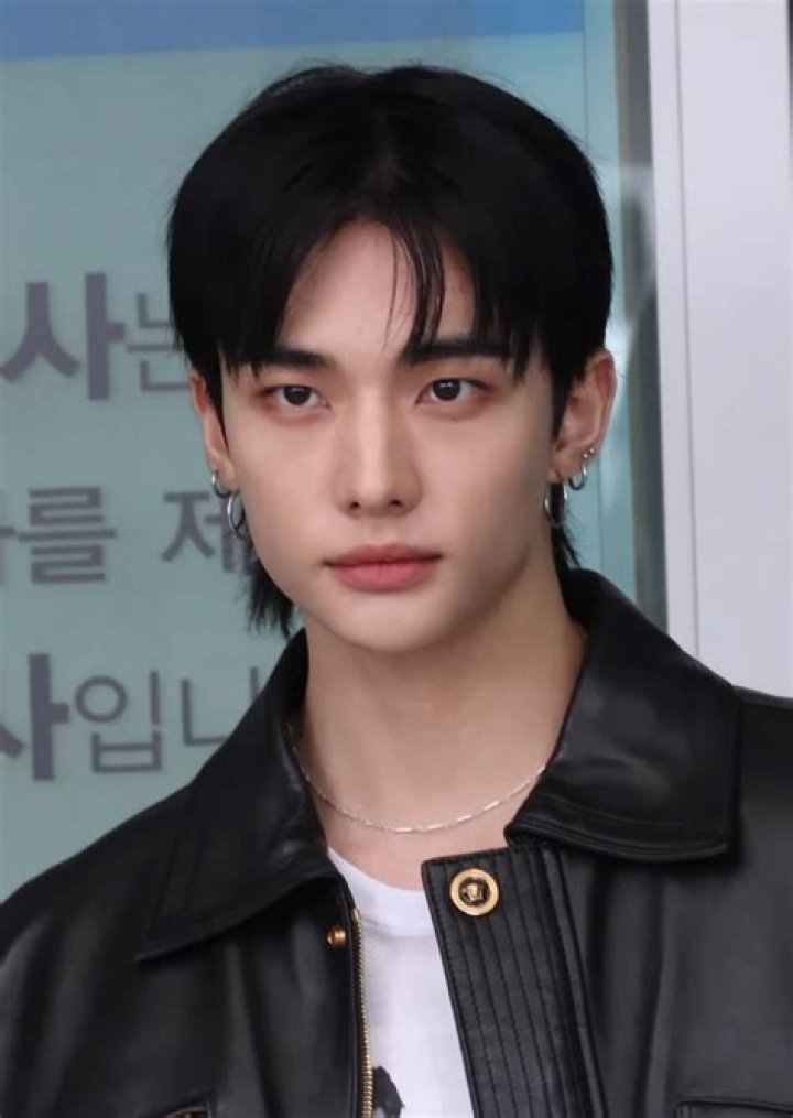 Hwang In Yeop's Romantic History: Exploring His Past Relationships