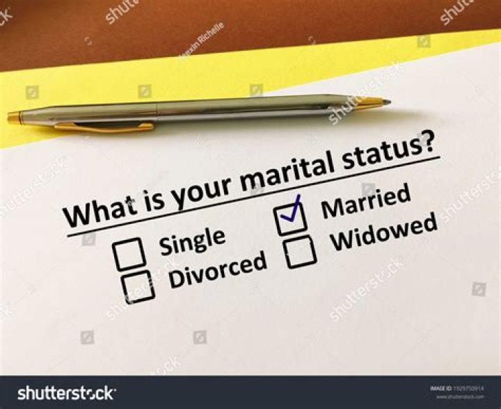 Is Henry Cavill Off The Market? The Truth About His Marital Status