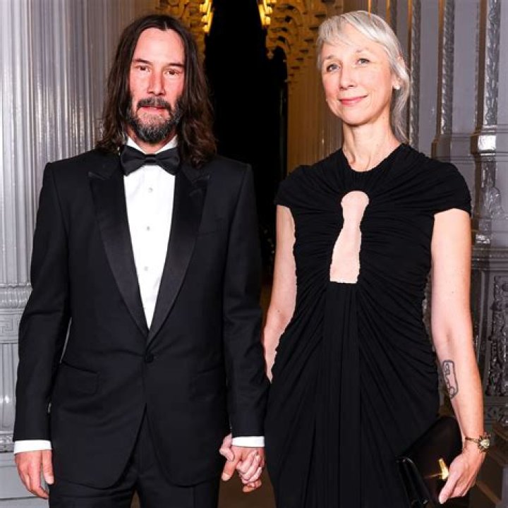 Is Keanu Reeves On The Autism Spectrum? Uncovering The Truth