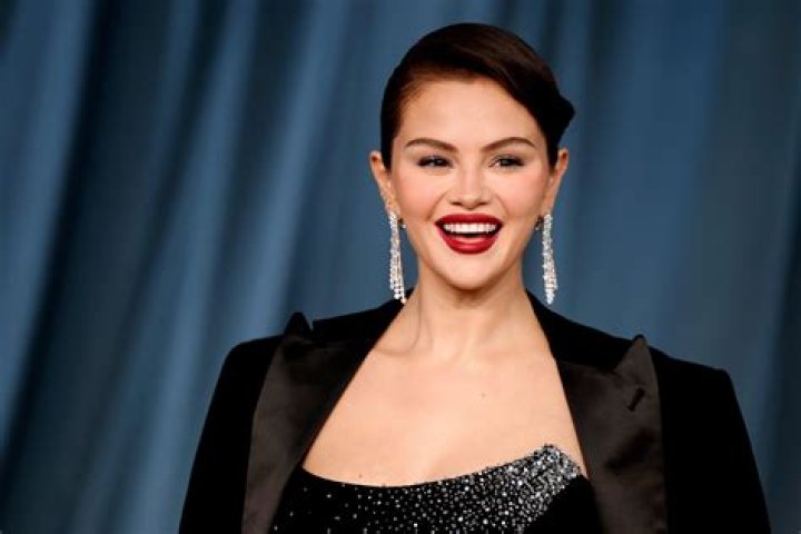 Is Selena Gomez REALLY Pregnant? - Breaking News Today