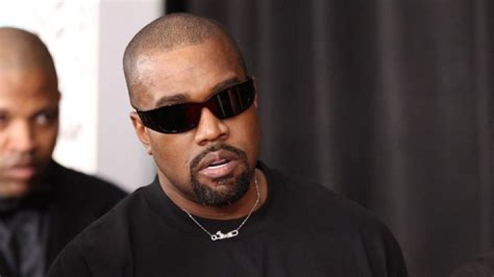 Kanye West's Height: Unveiling The Style Icon's Stature