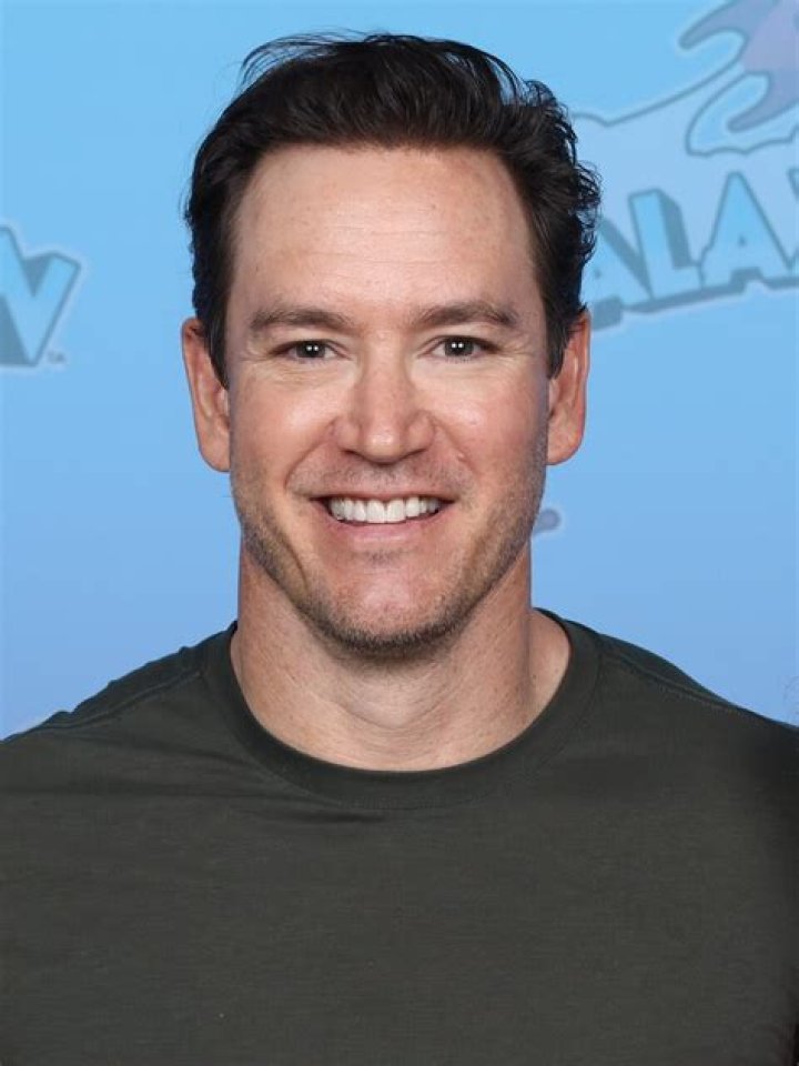 Mark Paul Gosselaar's Mother: A Glimpse Into His Family Life