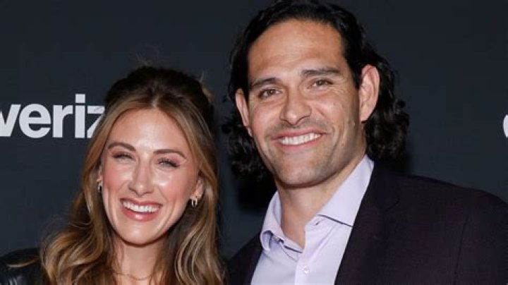The Intimate Life Of Zoe Perry: Meet Her Husband, Gab Taraboulsy