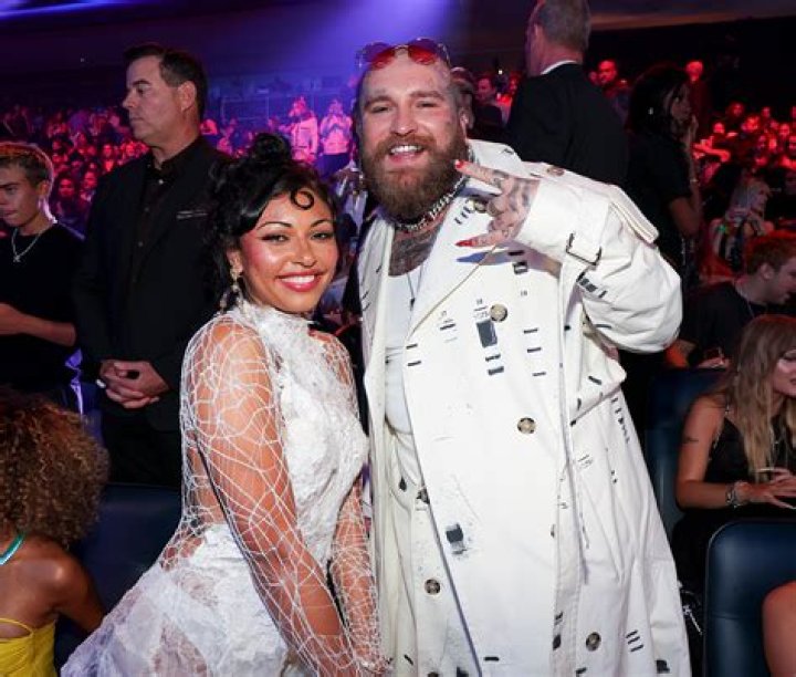 Who Is Teddy Swims' Wife? Find Out About His Marital Status